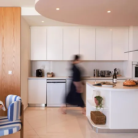 1003 At Althea Апартаменты *